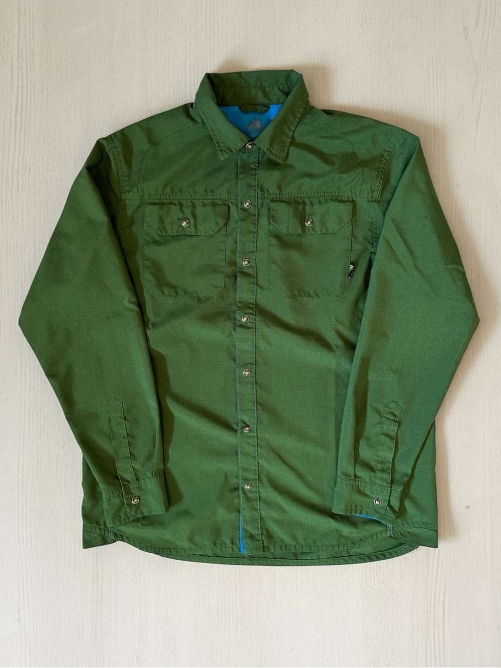 Eddie Bauer First Ascent Olive Green Long-Sleeve Button-Down Shirt Men Size L